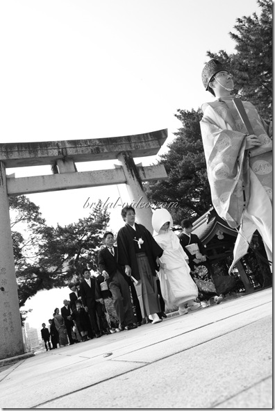 福岡の結婚式写真とビデオはブライダルビデオ.com